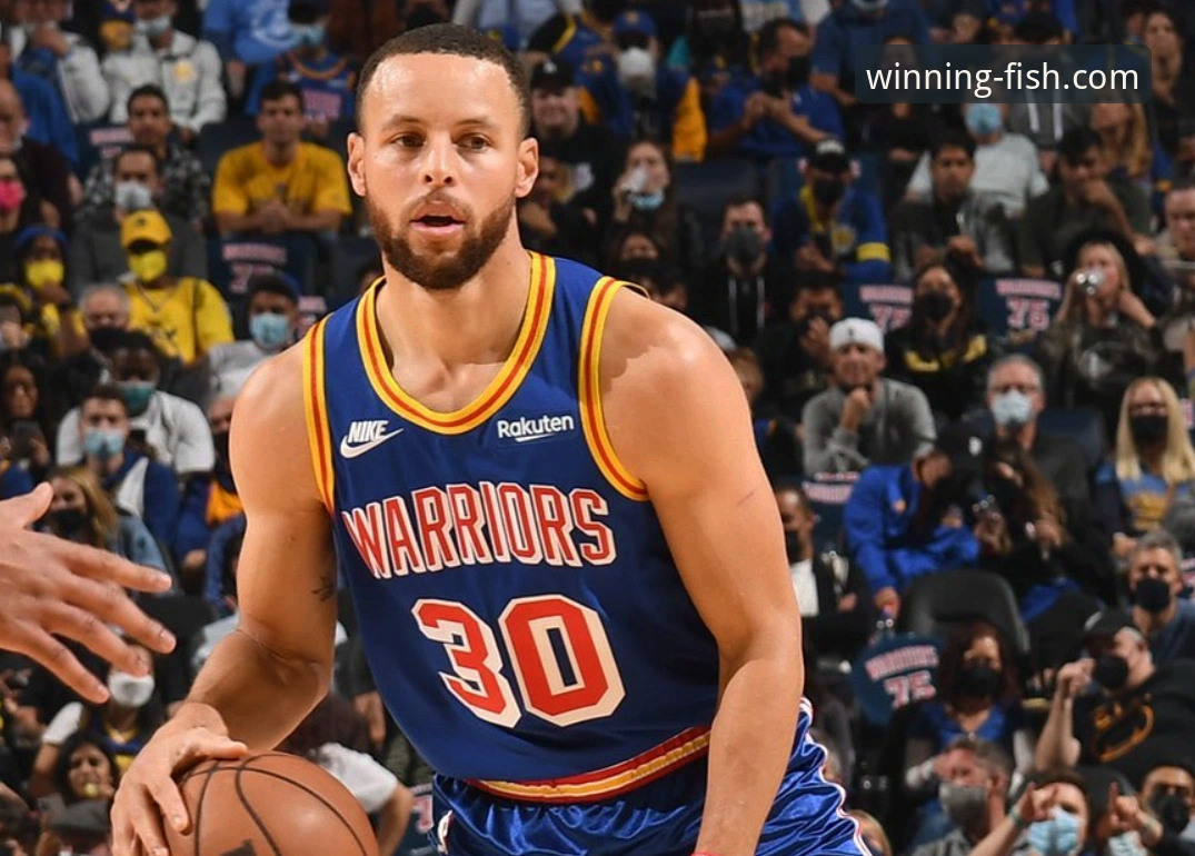 乐鱼体育官方下载入口必备 乐鱼体育官方下载入口必备:深度解析湖人三巨头火力全开战术教程